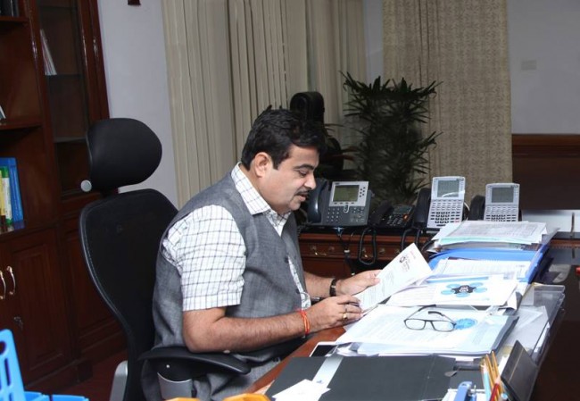 Indian Minister Nitin Gadkari to Automakers: Develop Tech For Engines