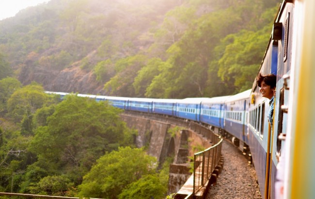 This Train Journey Chat Between Two Business Persons Goes Viral on Twitter