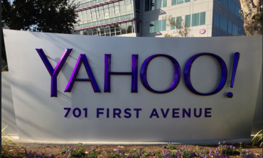 Verizon to Announce $5 Billion Deal to Buy Yahoo on Monday
