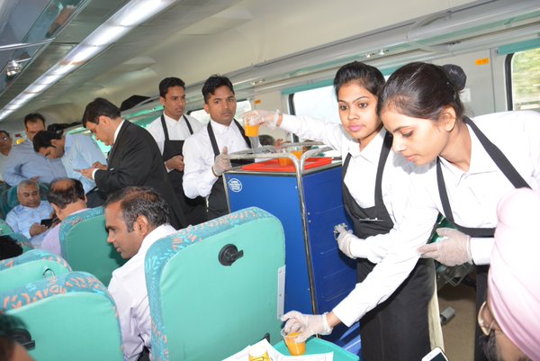 Highlights of the Launch of “Gatimaan Express”, India’s Fastest Train