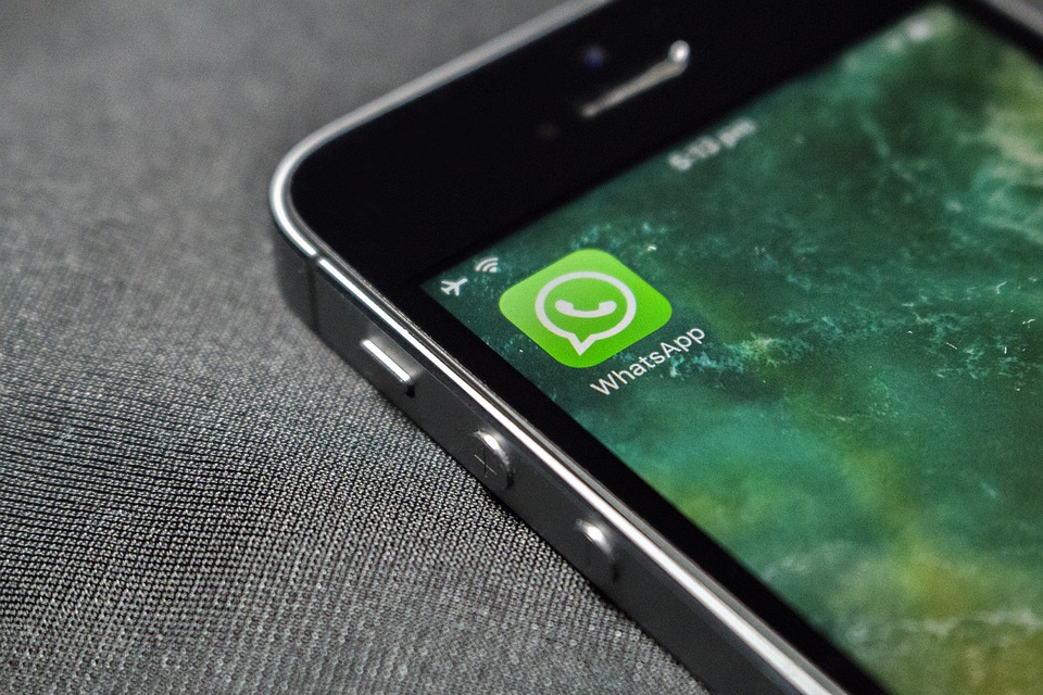 Whatsapp Starts Monetising From Next Year, Launched Video Calling Services