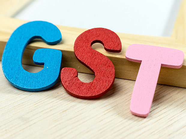 India sees growth rebound as businesses adjust to GST