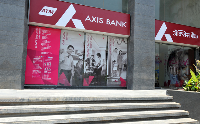 Axis Bank Cracks The Deal To Buy Freecharge From Snapdeal