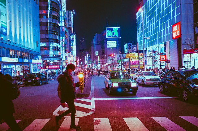 Now Charge Your Phone Simply By Walking And Waving At Your Friends