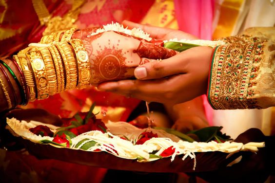 Indian Market Regulator Sebi Scans Matrimonial Website to Catch Manipulators