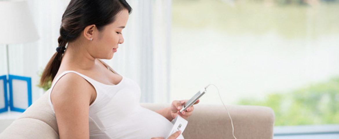It’s Okay To Use Mobile Phones During Pregnancy: Report