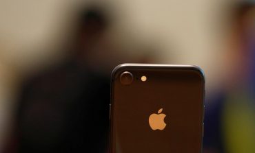 Chinese State Media Report Bloated Battery in Apple's iPhone 8