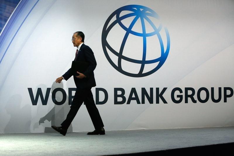 World Bank President Jim Yong Kim announces his departure