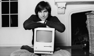 The Journey of Apple from Apple I Computers to Top Smartphone Selling Company