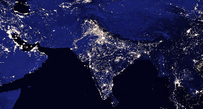 Survey: This is What Indians Do Online & Offline