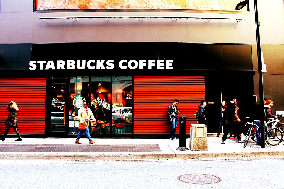 8000 Starbucks Stores Will Shut Down in USA