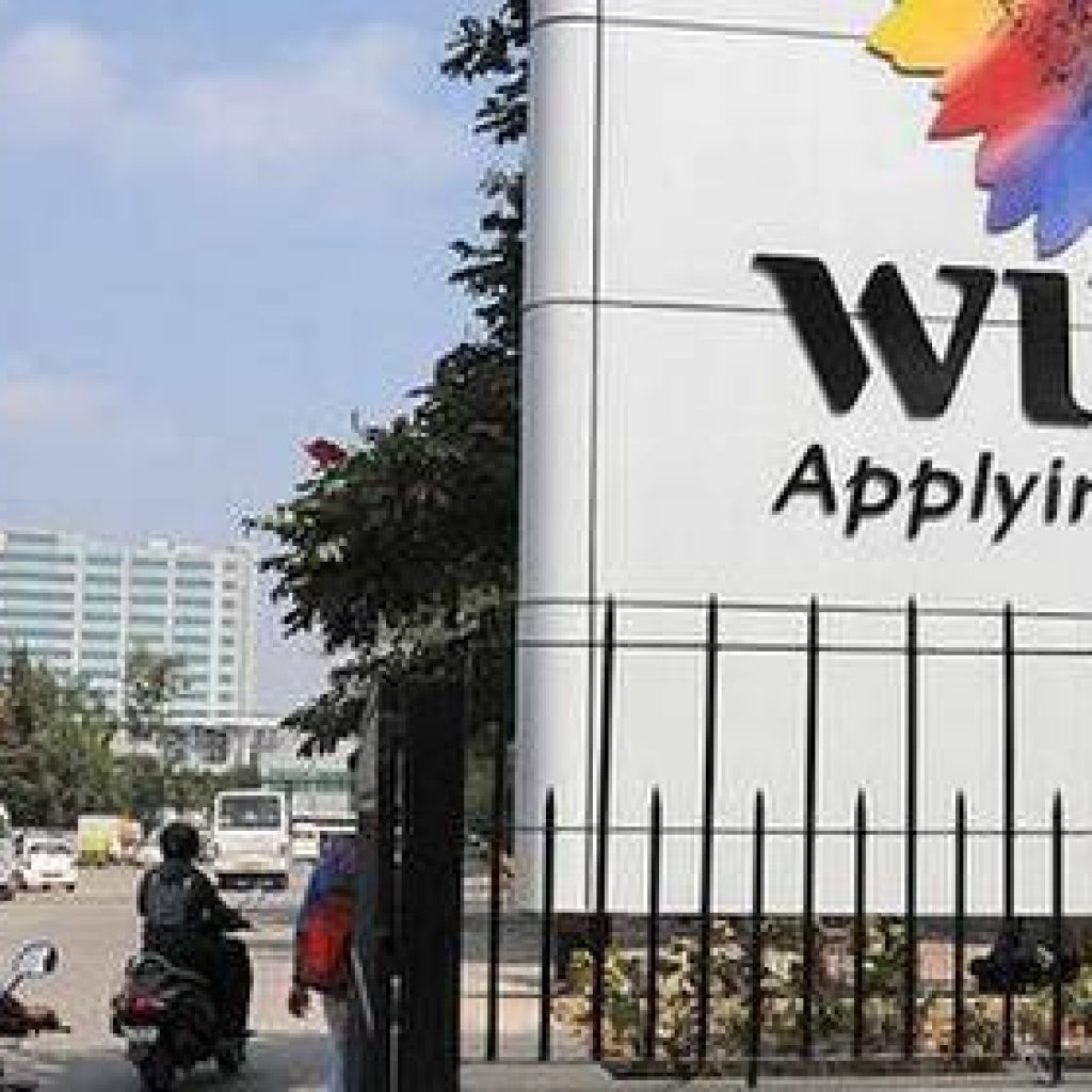 Wipro Hikes Annual resher salary by Rs 30,000