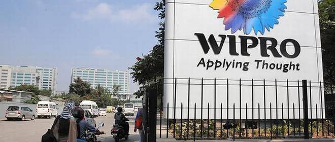 Wipro Hikes Annual Fresher salary by Rs 30,000