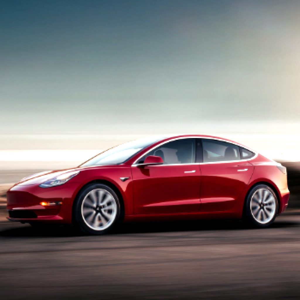 Tesla Rolls Out a Cheaper, Mid-Range Model 3