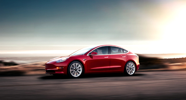 Tesla Rolls Out a Cheaper, Mid-Range Model 3