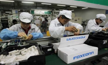 Foxconn will now Assemble Top-end Apple iPhones in India