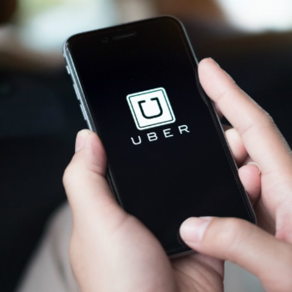 Cab Aggregator Uber Secretly Plans an IPO